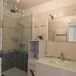 شقة 2 - Vue Panoramique - Garage Inclus - Fr-1-323-326 *