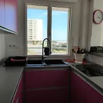 شقة 2 - Vue Panoramique - Garage Inclus - Fr-1-323-326 *